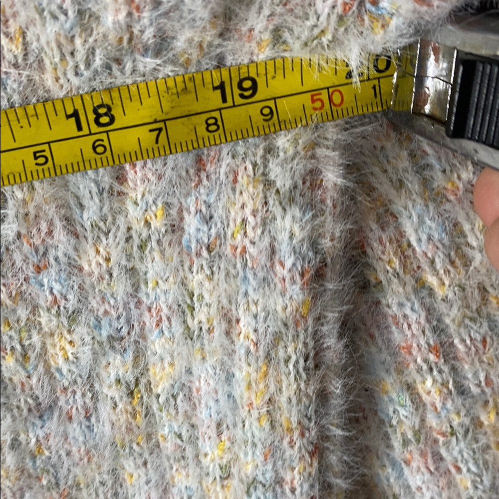 Lulus - Picture 3 of 4